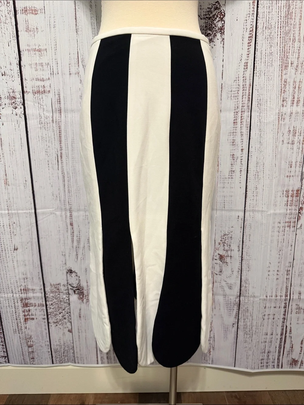 Victoria Beckham for Target Black & White Bold Vertical Stripe Pencil Skirt - Picture 1 of 7